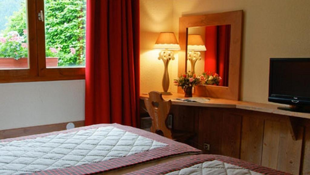Triple Room with Spa Access